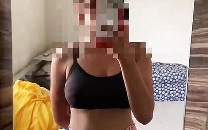 Mousexy: Delhi College Girl