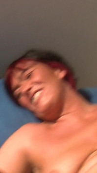 Milf fuck her pussy while filming in my pussy 3 - 4
