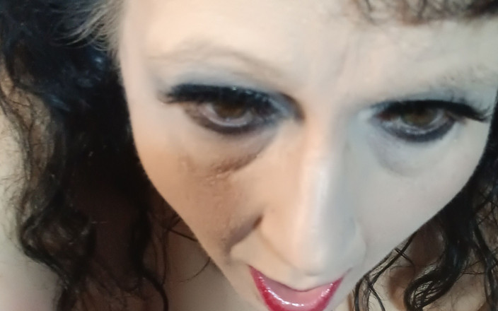 HerculesnVENUS: Sakra, skoro jsem byla přistižena, jak si hrajem sama se...