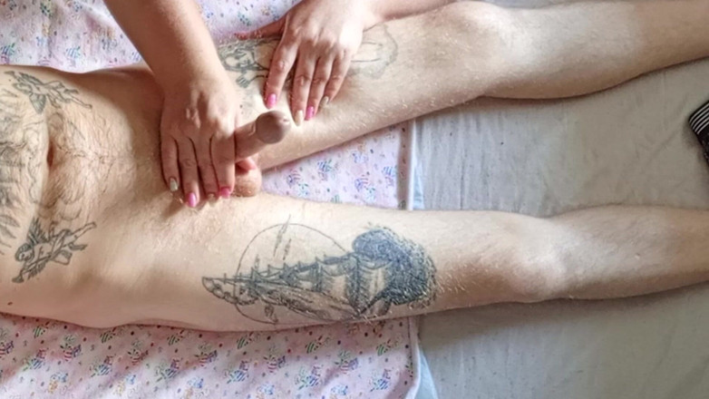 Zona901: 정액의 마지막 한 방울까지 내 자지를 따먹는 도움의 손길