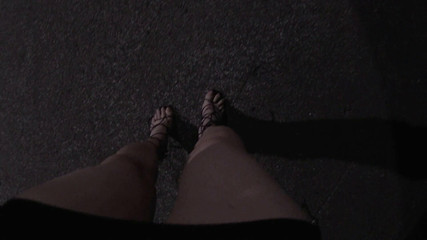 JonasBen: Travestito nella stazione di servizio alla ricerca di un cazzo...