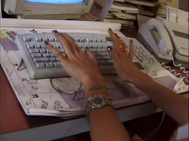 Eleganxia: Дружини одні вдома: дружина No66