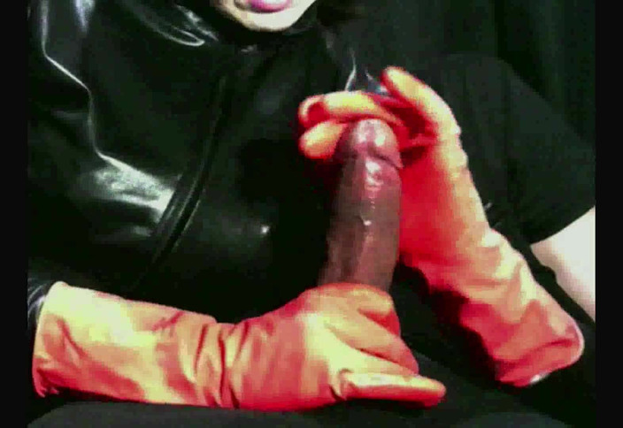 Peternorthlegend: Istri merokok sarung tangan karet merah handjob mani muncrat