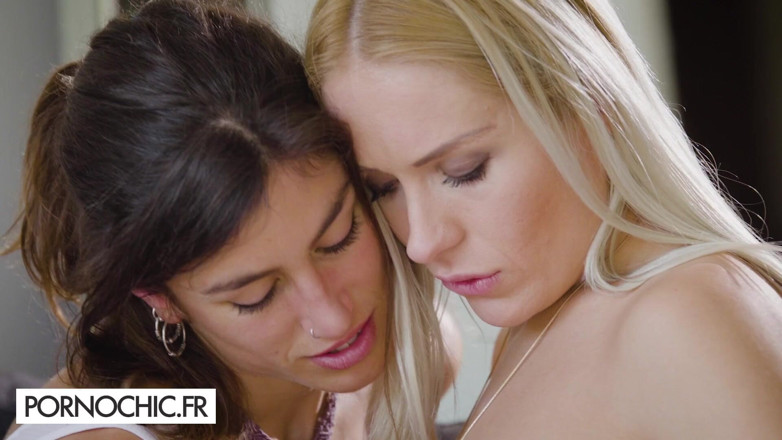 Pornochic: 100% Lesbian Anal Pleasure