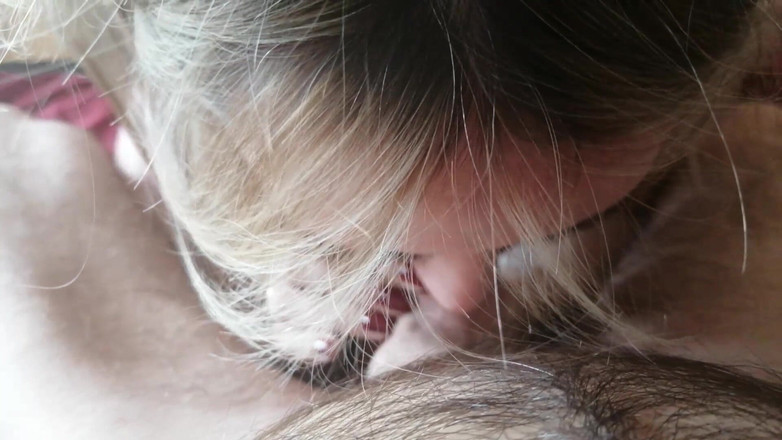 Horny Fuck Bitches: Ochotná Hospodyně Je Ošukána