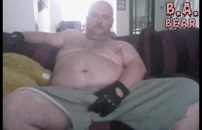 B A Bear: Stepdaddy Wanks in His Black Leather Gloves