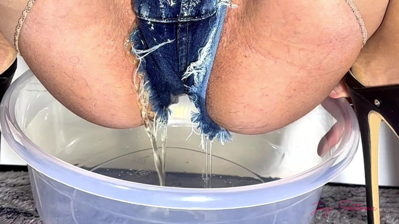 Joy Fontanna: Urine Perversions