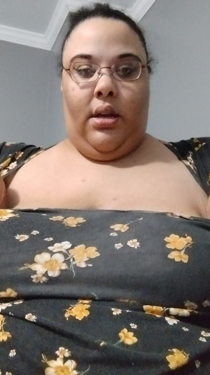 Jessica pigslut: Граю з моїми великими цицьками і облизую мої соски!