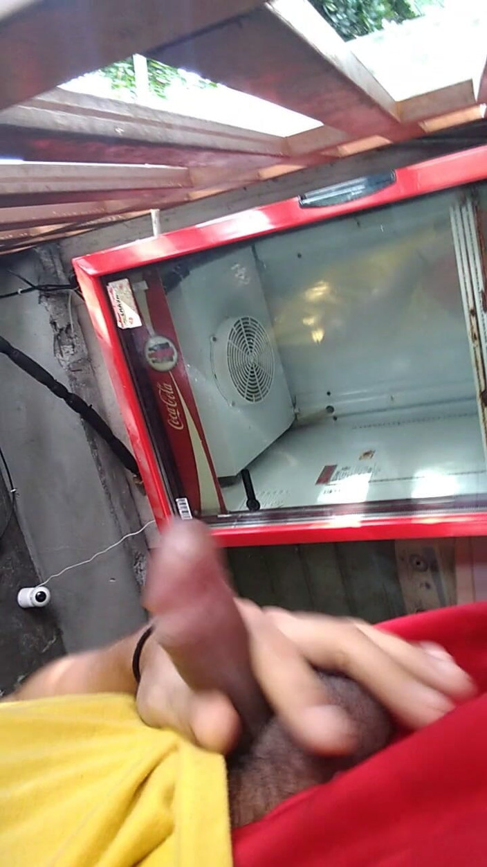 AlexAlejandro13: Hot Boy in Porch