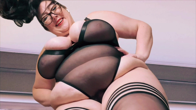 cutejayne: BBW Becomes Giantess Taunts and Stomps You
