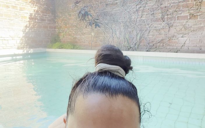 Christian Valles: La piscina privata termina con un orale