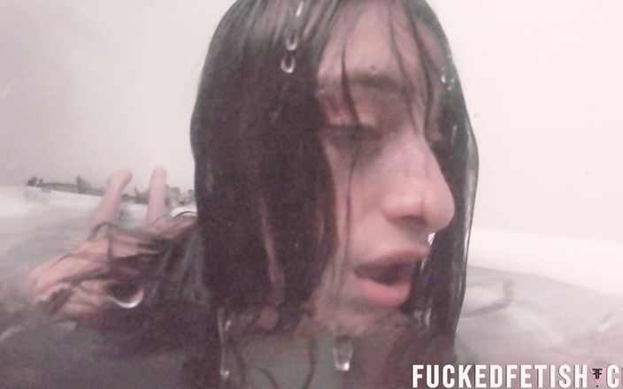 Fucked fetish: 4K Mia Ve vaně plné nahé krásné kontrakce mokrých vlasů