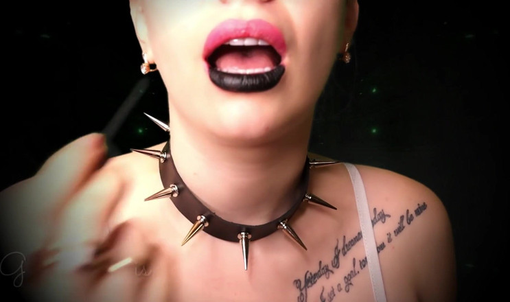 Goddess Misha Goldy: You're so fortunate that I let you worship and wank...
