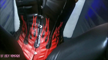 Domina Lady Vampira - SM Studio Femdom Empire: Dominatrix Lady Vampira in laquer and leather - Strict bootleg dominant