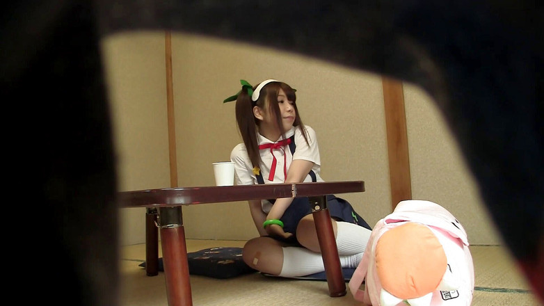 Raptor Inc: Buangan besar lucah dengan awek cosplayer!