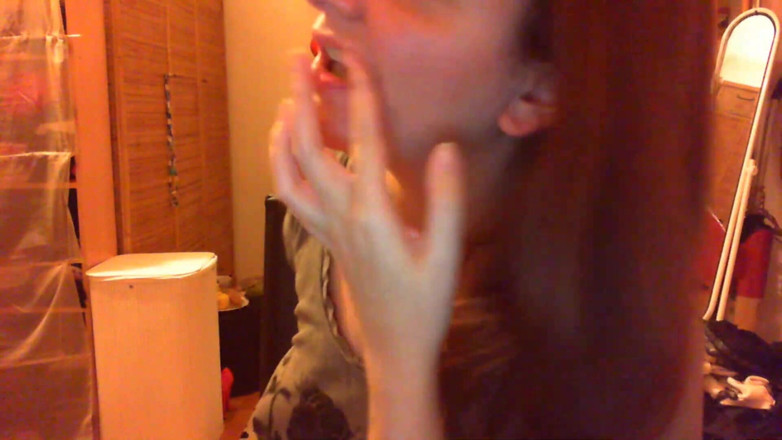 Nicoletta Embassi: Mouth Exploration