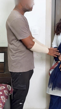 Komal Went Straight to the Teacher's House but the Class Had Not Started yet, so She Taught the Masterbation Class.
