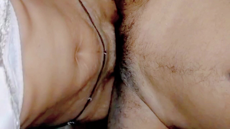 Boyfriend: 남편에게 따먹히는 인도 인도 와이프