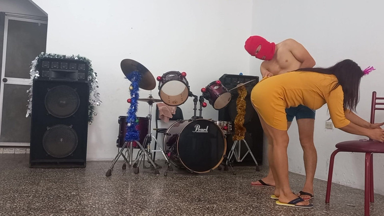 Martin13: Nevlastní matka dává svému nevlastnímu synovi lekci na Vánoce, aby...