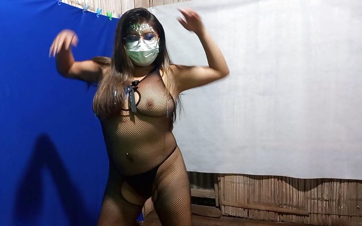 Martin13: Casting amatur!! Latina menyediakan posisi terbaiknya untuk casting lucah buatan...
