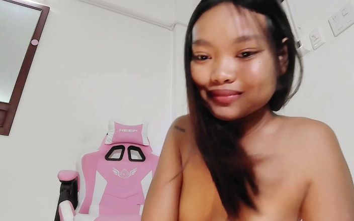 Abby Thai: Thai college girl strip