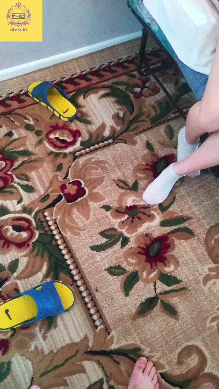 Teen and Milf Female Sex: POV Imagine de sex în baie a unui cuplu latino amatoare