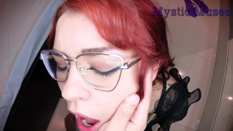 Mysticmuses: Bylo jí 18 a miluje dvojitou penetraci