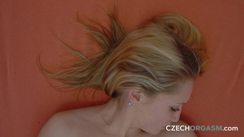 Czech Orgasm: Orgasme Czech 126: Si cantik dan air mani - si comel Czech...