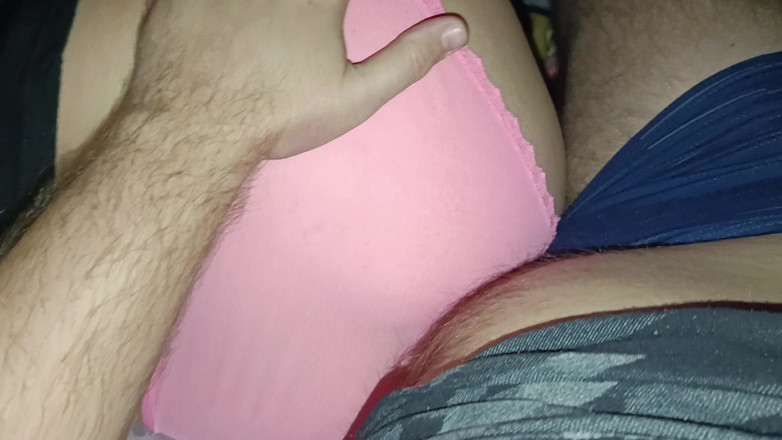 OniSoi: Când mama ta vitregă cu o pizdă strâmtă este în patul...