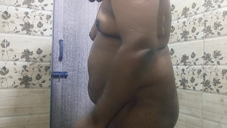 Fapidontmind: सुंदर एकल स्नान शो