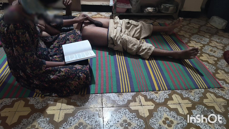 Desishycouple: Adik tiri india dientot sama adik tirinya sendiri bagian 1