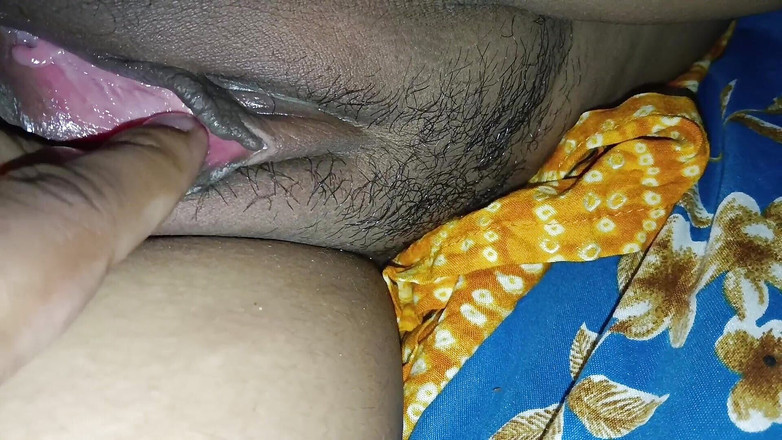 Yadav: Madrastra teniendo sexo con hijastro real casero