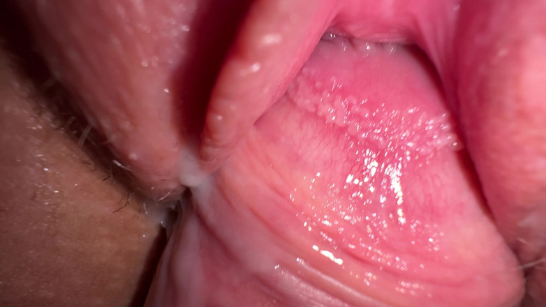 Mia Foster: Close up - ngentot sama teman sekamarku yang lagi sange berat...