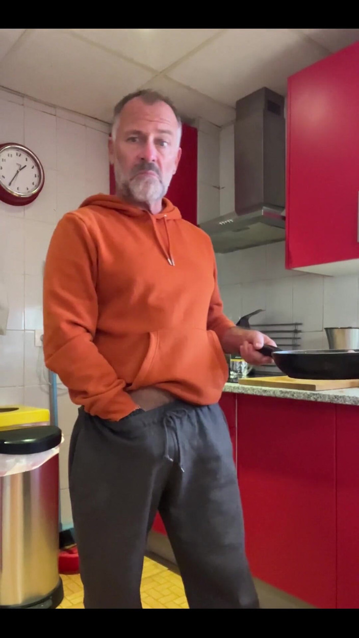 Daddybearvlc: Sosej Sesiapa?