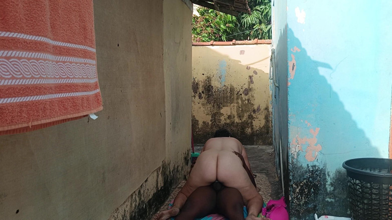 Sharinga: Picking up Neighbor at Home