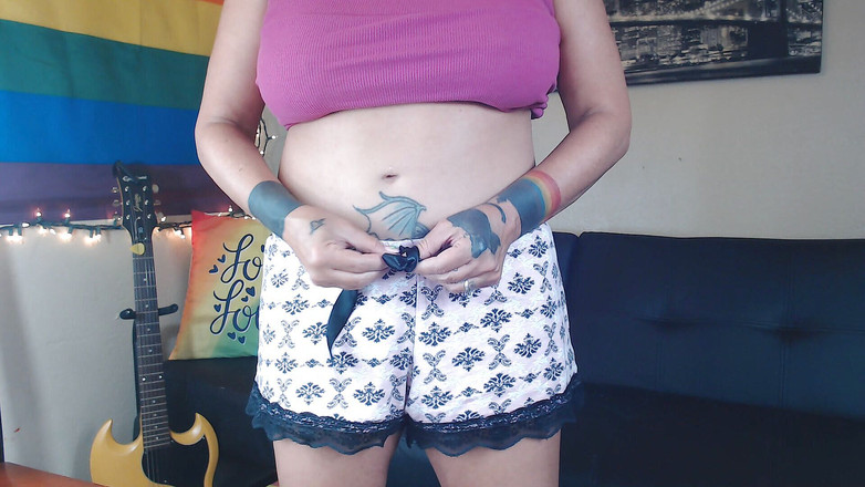 Abby Anna: Měsíční nafouklé břicho