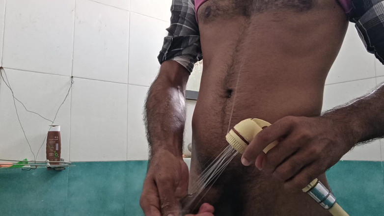 Brijesh 270: Fratele vitreg ejaculează prea devreme pe gura surorilor și înghite spermă