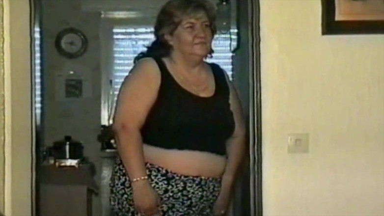 6-movies: Granny fucks her step daughter
