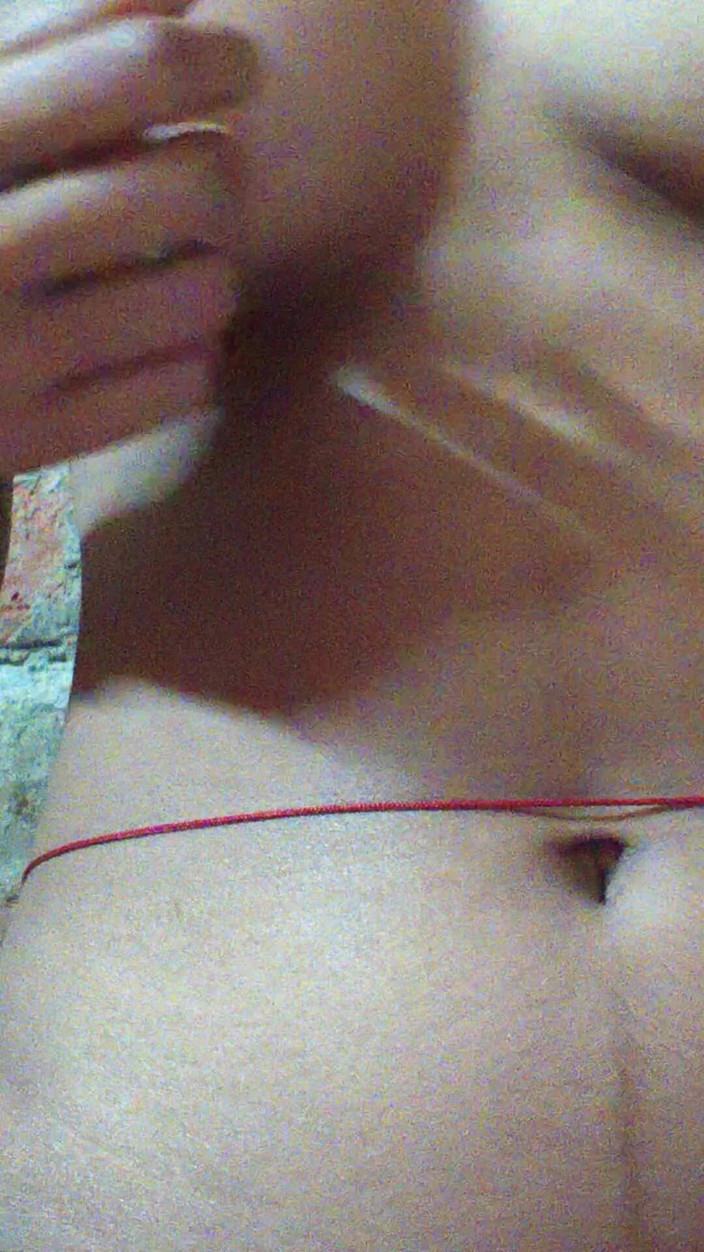 Moma: सेक्सी वीडियो