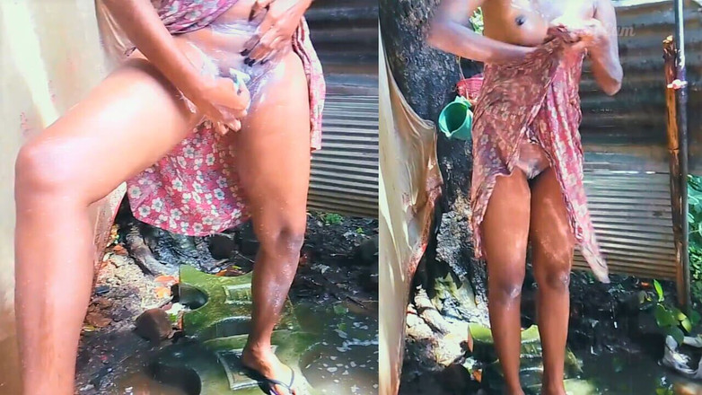 Desi_cum: La zia nuda desi si fa il bagno all'aperto e...