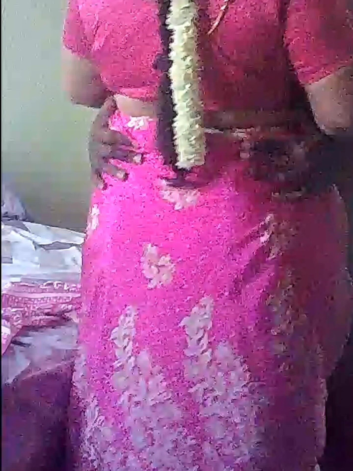 Black & white desicat: Cheating Desi Aunty in Pink Saree Fucking with Her Neighbour...
