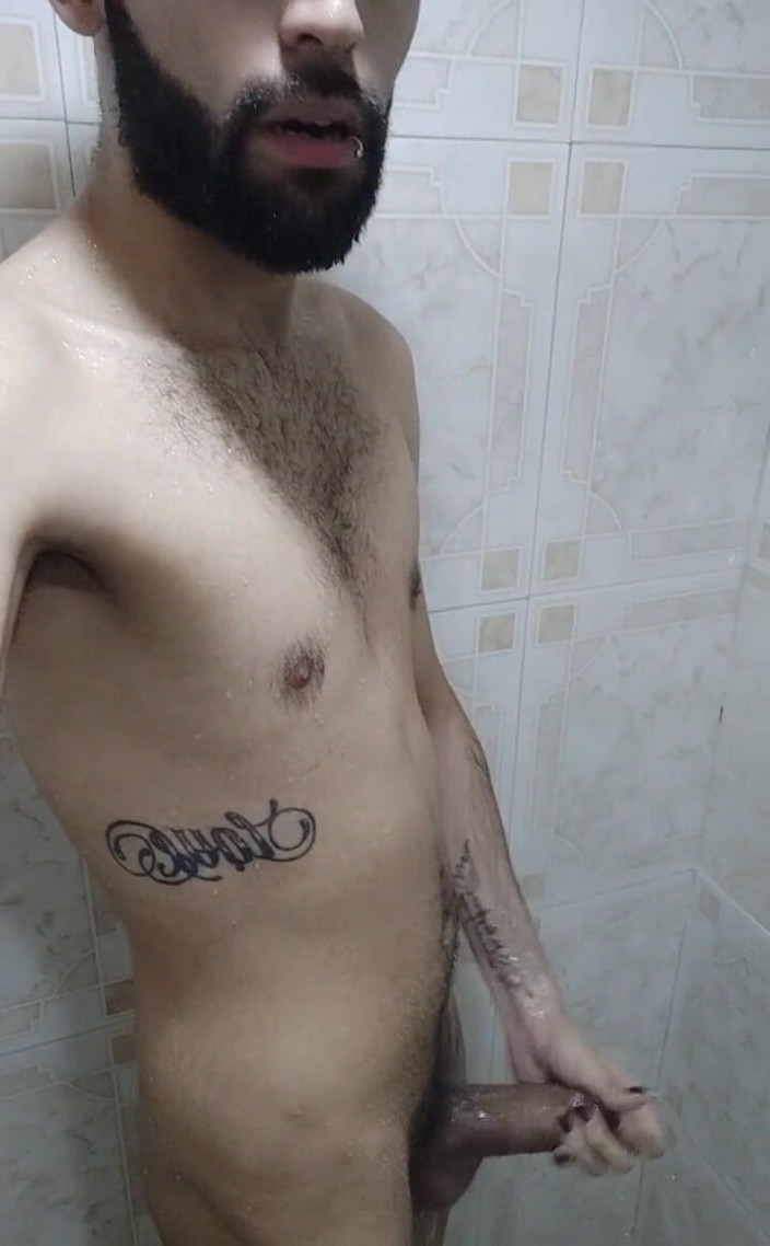 Camilo Brown: Duşta biraz oynuyorum!