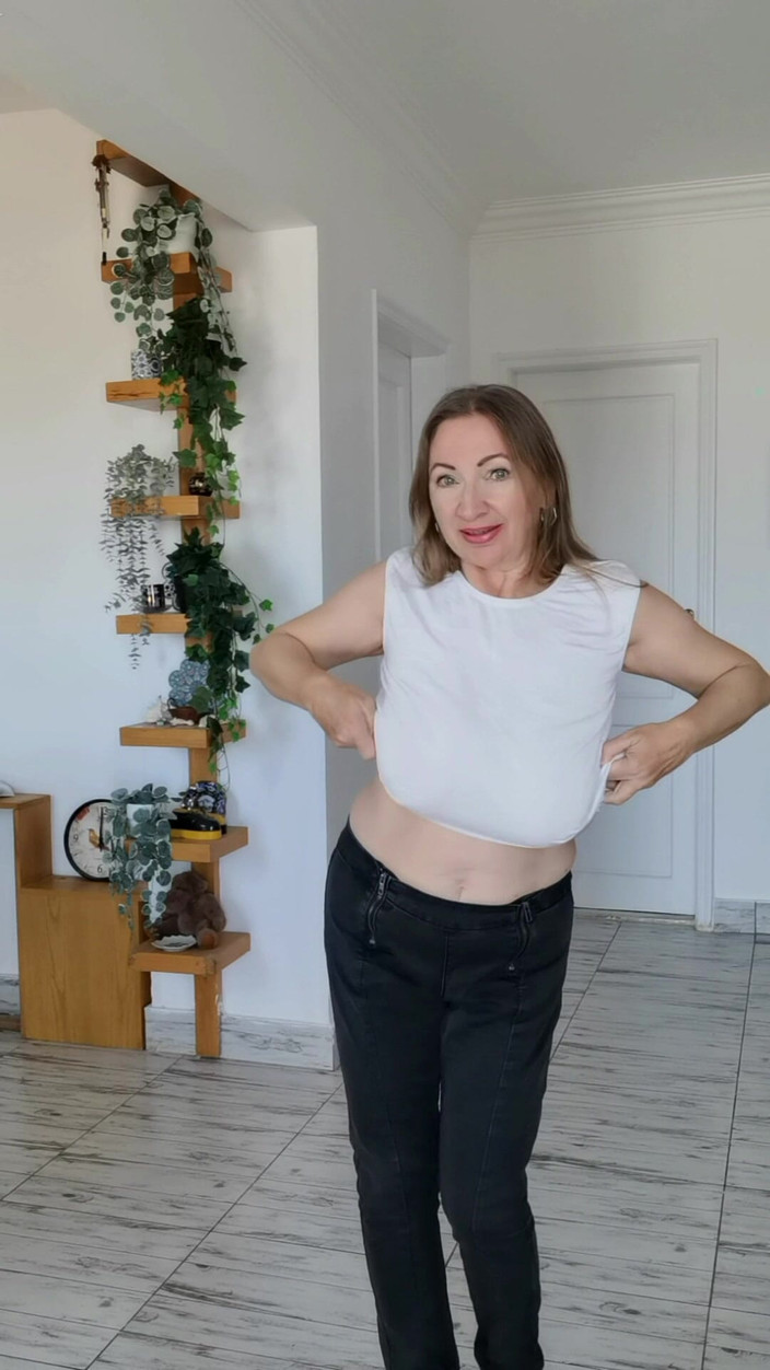 MariaOld: Sexy gilf třesoucí se kompilace obrovských přírodních koz