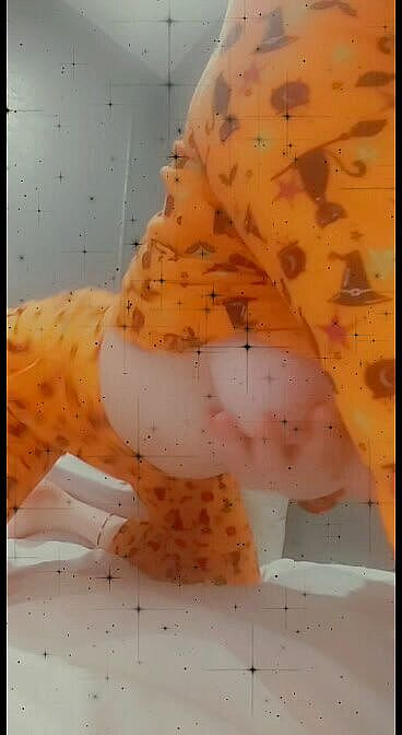 Lolafuccbunny: Tachinare cu mișcări de pijama fără audio