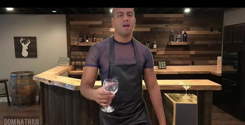 Smoker Master: 欢迎来到酒吧，已经很晚了，我们即将结束，但我认为我们仍然有一些东西可以提供