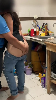 I Went to Wash the Dishes at My Brother-in-law's House and He Broke Into My Ass Without a Condom in