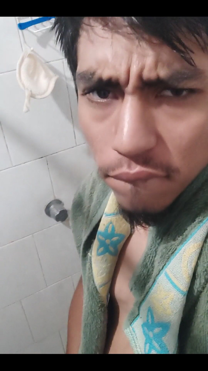 AlexAlejandro13: Перед душем