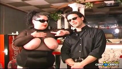 Topaweb: Slaves, sewers unleashed to the utmost perversion. Film not recommended...