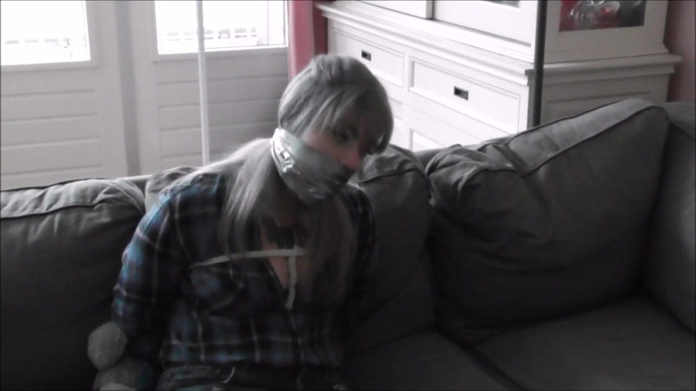 Restricting Ropes: Luna grey - Bambinaia legata e nastro imbavagliata