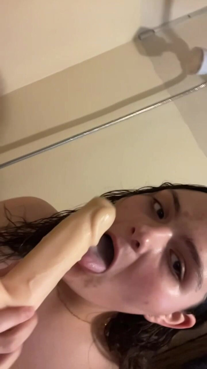 Ava Heart: Having a Good Bath
